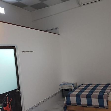 Hoa Lan Motel & Homestay Giong Tu Dien Esterno foto