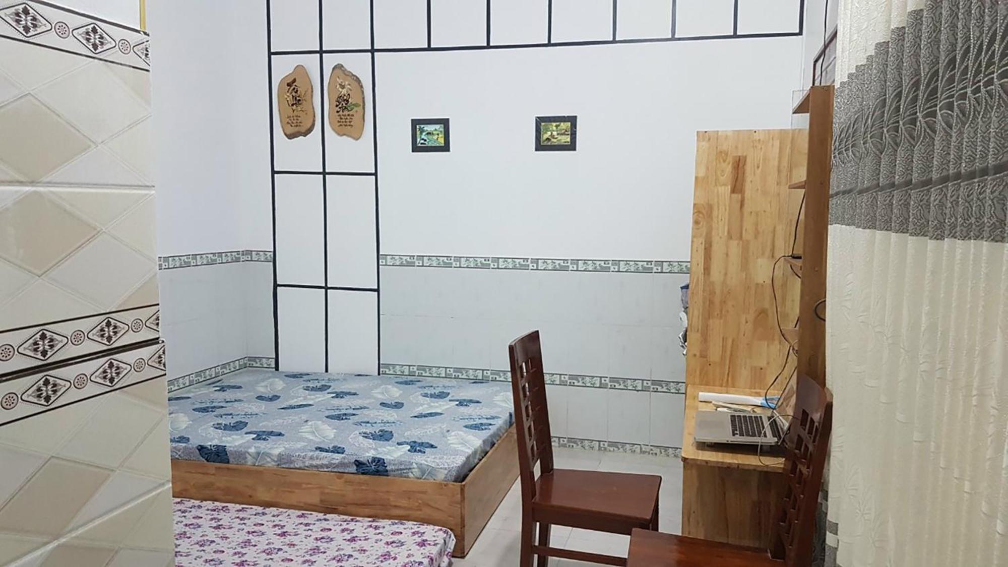 Hoa Lan Motel & Homestay Giong Tu Dien Esterno foto