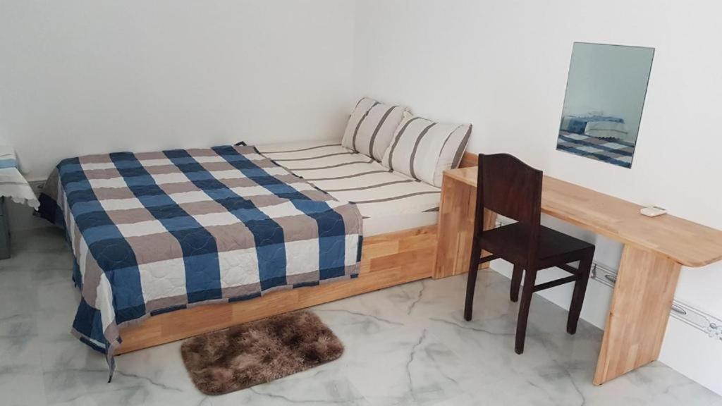 Hoa Lan Motel & Homestay Giong Tu Dien Esterno foto