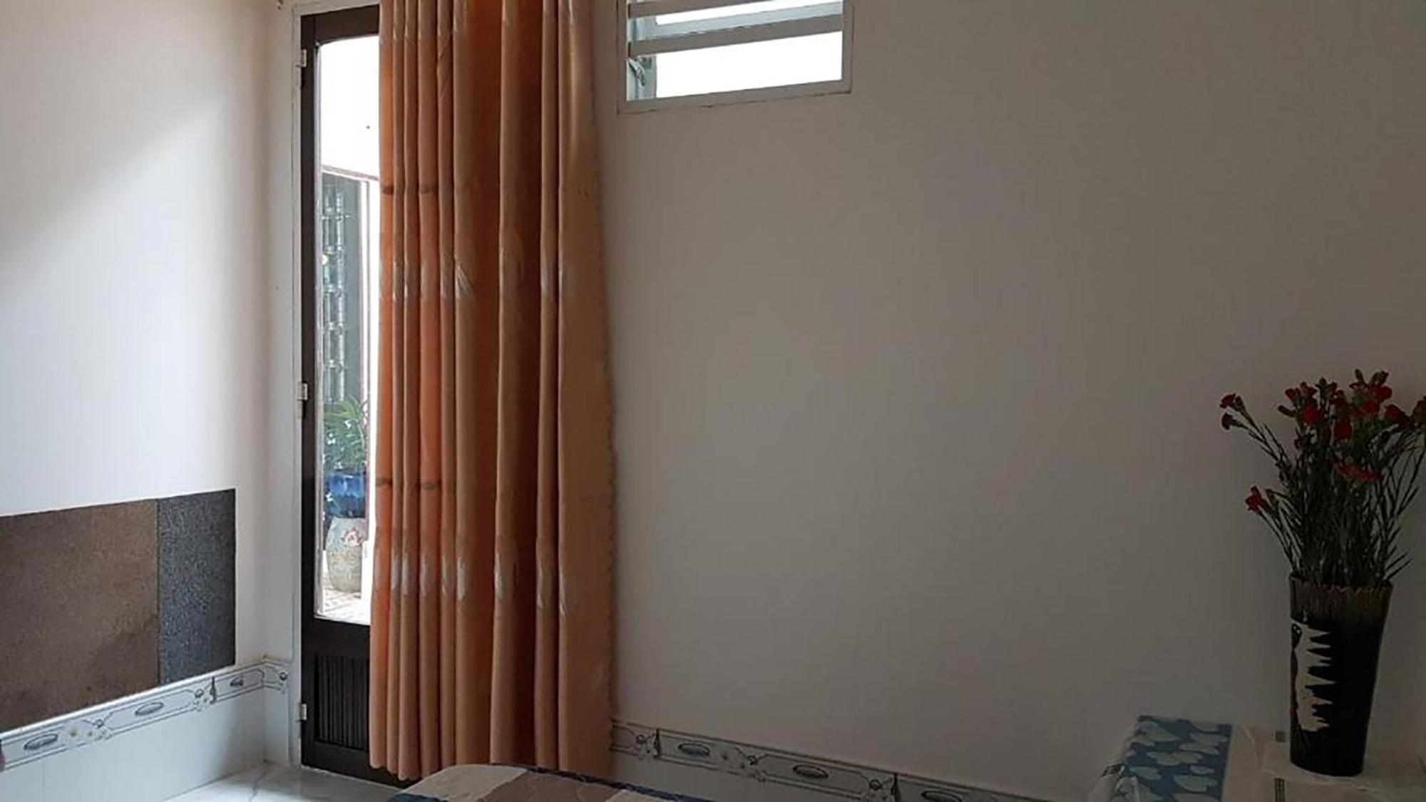 Hoa Lan Motel & Homestay Giong Tu Dien Esterno foto