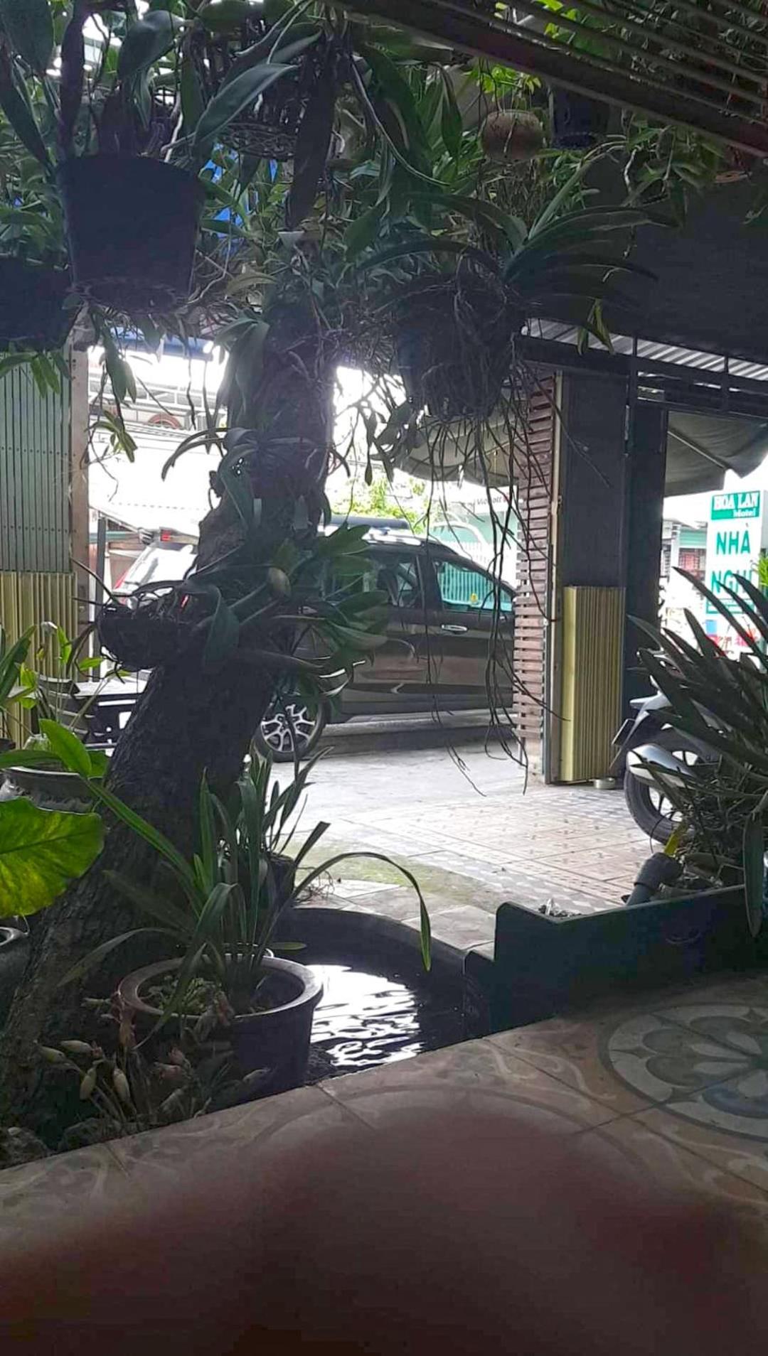 Hoa Lan Motel & Homestay Giong Tu Dien Esterno foto