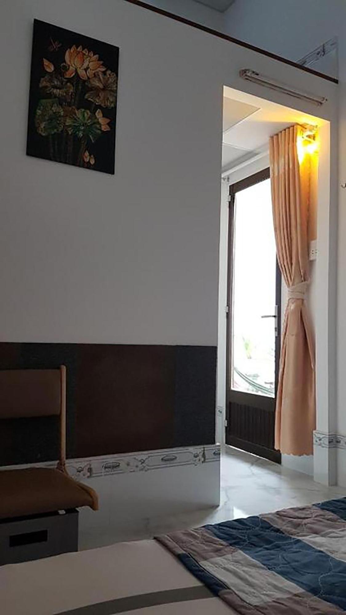 Hoa Lan Motel & Homestay Giong Tu Dien Esterno foto